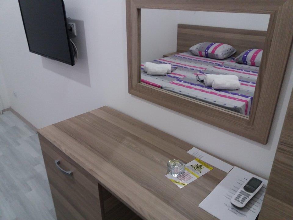 Atina Lux Hostel เลสโควัซ ภายนอก รูปภาพ